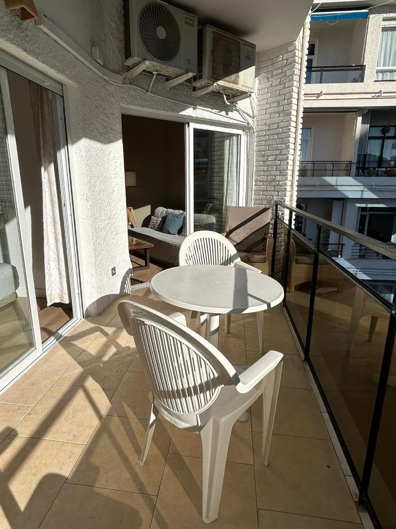 Skol 420C Fantastico 1 Dormitorio Primera Linea De Playa Marbella Eksteriør bilde